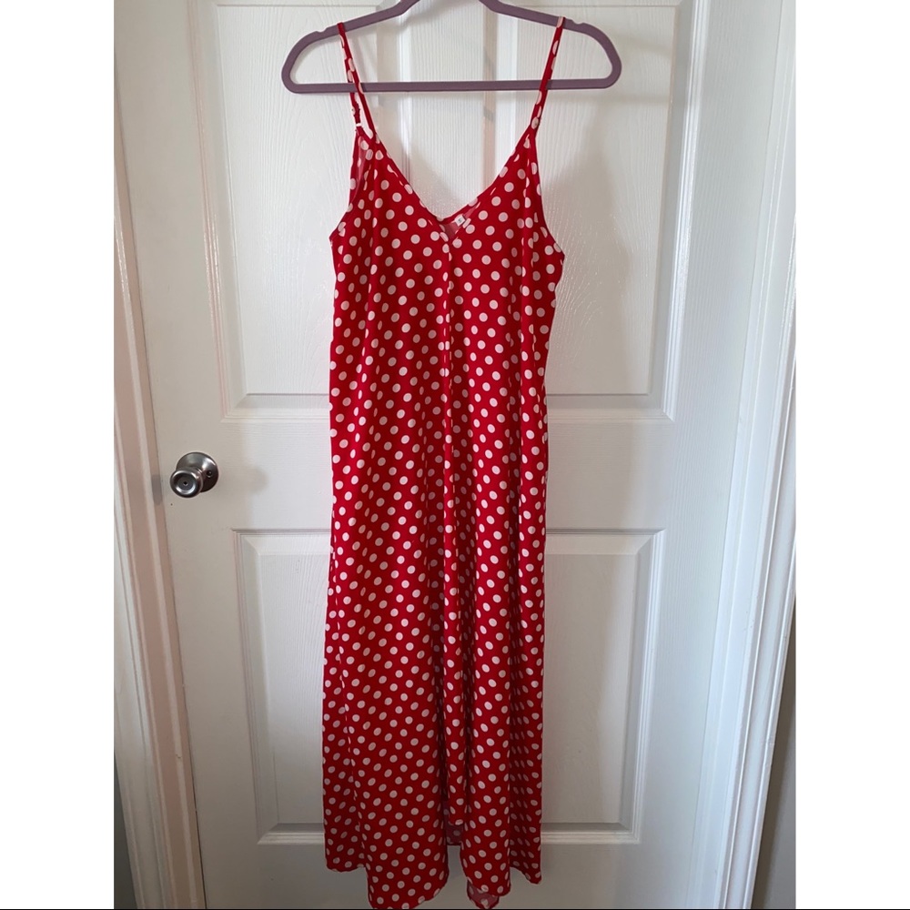 polka dot maxi dress with pockets!